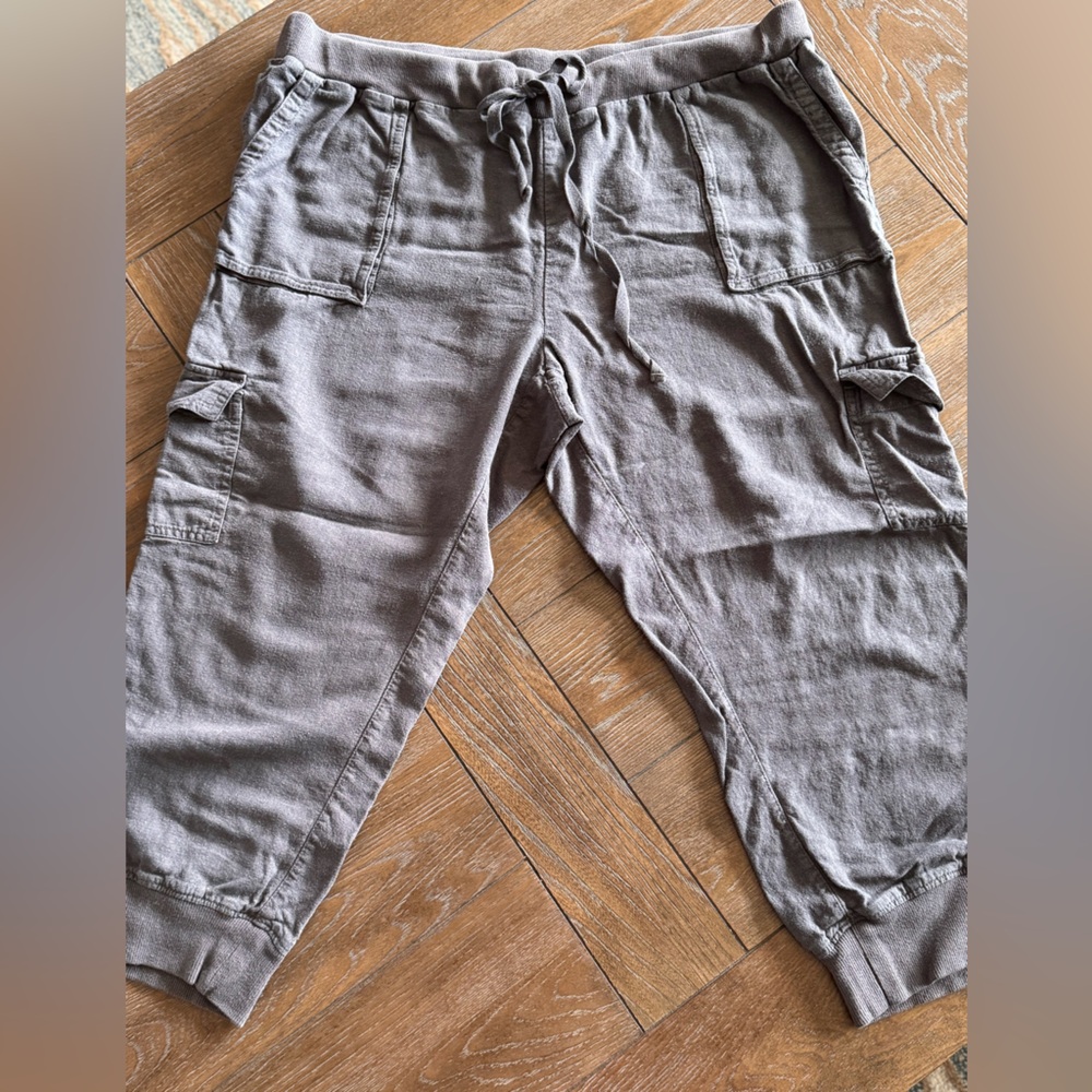 Women’s Gray Cargo Pants